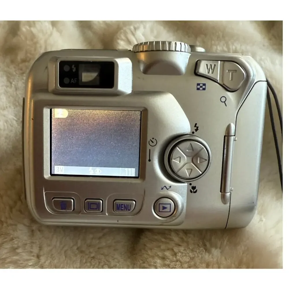 Nikon Coolpix 3100 3x zoom quick time movie -‎ TESTED